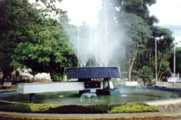 Foto - Praças, Parques e Monumentos