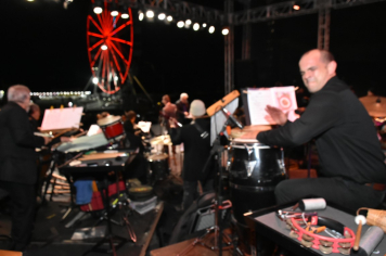 Foto - Botucatu 170 anos - Show Paulo Miklos + Orquestra Sinfônica Municipal de Botucatu + Orquestra Sinfônica Lyra Mojimiriana + Maestro Carlos Lima*