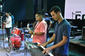 Foto - Botucatu 170 anos - Culto Campal e Show do cantor gospel Paulo Cesar Baruk