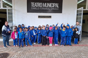 Foto - Alunos da Rede Municipal participam do Projeto A Hora do Conto em Todos os Cantos