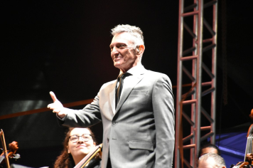 Foto - Botucatu 170 anos - Show Paulo Miklos + Orquestra Sinfônica Municipal de Botucatu + Orquestra Sinfônica Lyra Mojimiriana + Maestro Carlos Lima*