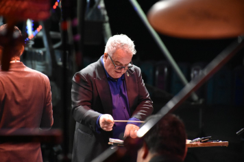 Foto - Botucatu 170 anos - Show Paulo Miklos + Orquestra Sinfônica Municipal de Botucatu + Orquestra Sinfônica Lyra Mojimiriana + Maestro Carlos Lima*