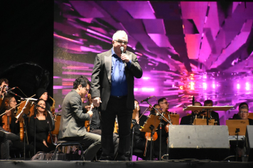 Foto - Botucatu 170 anos - Show Paulo Miklos + Orquestra Sinfônica Municipal de Botucatu + Orquestra Sinfônica Lyra Mojimiriana + Maestro Carlos Lima*