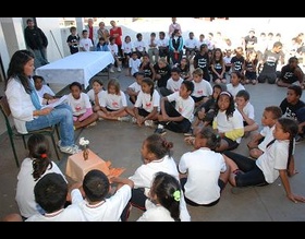 PIEC recebe doação de 12 computadores do Banco Santander