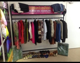 Cabide solidário itinerante estará no posto de saúde do Jardim Cristina