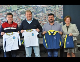 Prefeitura de Botucatu se antecipa e garante uniformes escolares para 2019