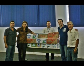 Fundo Social recebe doação de 300 litros de leite