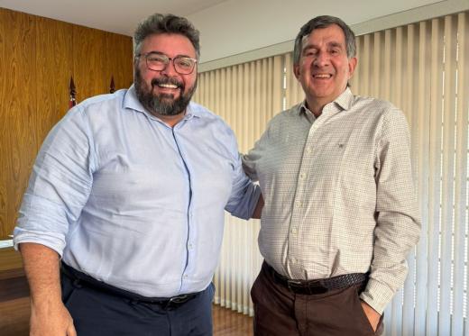 PREFEITO DE ÁGUAS DA PRATA RECEBE VISITA DE CEO DA ITAÚSA