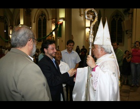 Prefeito, Vice, secretários e vereadores participam de missa em ação de graças