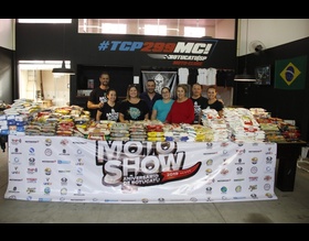 Fundo Social recebe duas toneladas de alimentos arrecadadas no MotoShow 2019