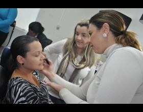 Fundo Social procura monitores para cursos de culinária, beleza, costura e pequenos reparos