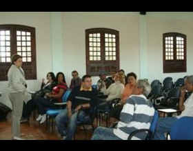 Educação transforma alunos de supletivo em monitores infantis