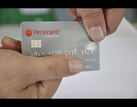 Servidores Municipais poderão comprar em 5 grandes redes de supermercados com novo vale-alimentação