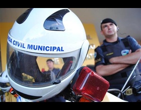 Prefeito sanciona lei que concede adicional de periculosidade para guardas municipais