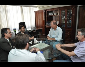 Prefeito convoca Caixa para mais rigor no processo de seleção dos Residenciais Cachoeirinha