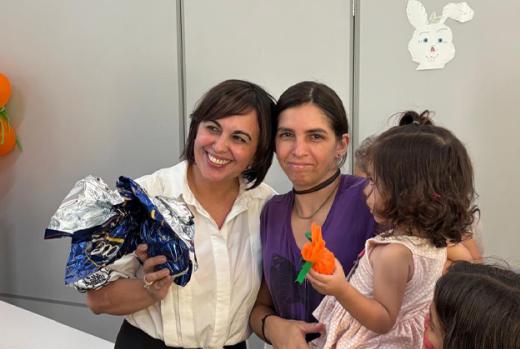 SECRETARIA DE PROMOÇÃO SOCIAL E FUNDO SOCIAL ENTREGAM OVOS DE CHOCOLATE PARA AS CRIANÇAS DO VIVA LEITE