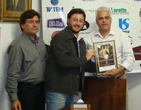 Pela primeira vez, Prefeitura recebe certificado de 