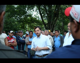 Em visitas Prefeito pede ajuda e promete reforma administrativa