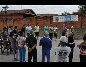 Fundo Social estimula prática de exercócios físicos para idosos em praças de Botucatu