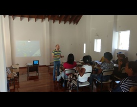 Agentes da Cooperativa Ambiental recebem treinamento sobre empreendedorismo