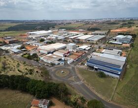 Prefeitura doa área para ampliação da BLOWPET no Distrito Industrial IV