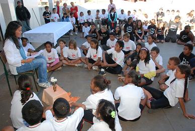 PIEC recebe doação de 12 computadores do Banco Santander