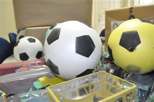 Fundo Social recebe doação de diversos brinquedos da empresa São Dimas
