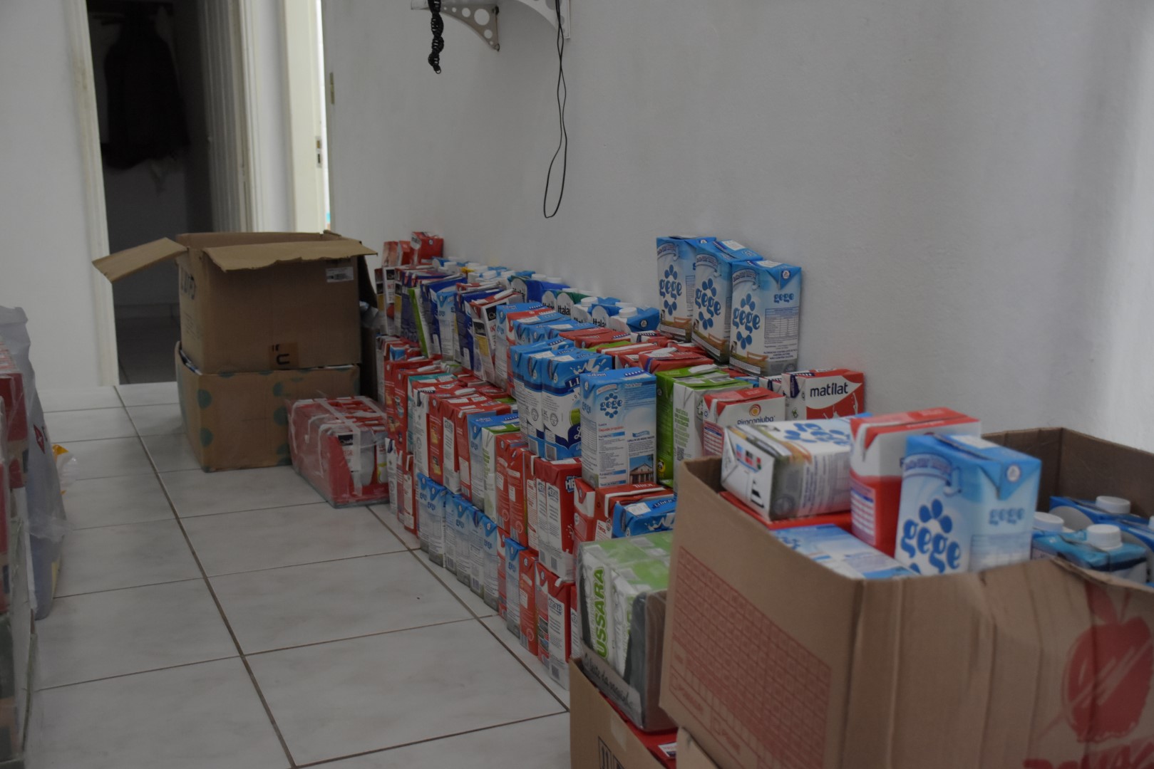 Educação entrega 420 litros de leite para o Asilo Padre Euclides