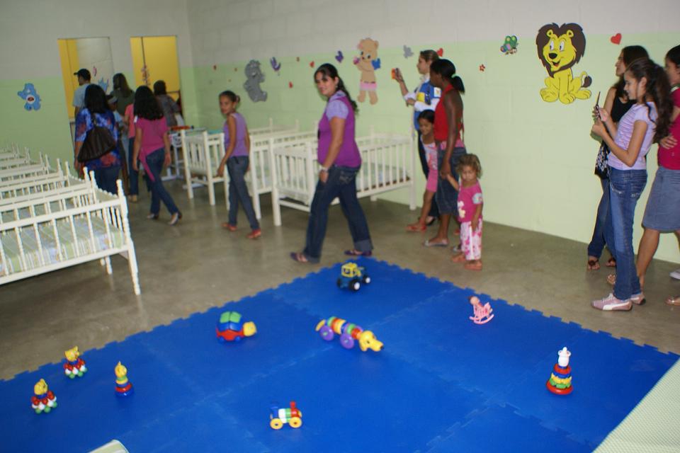 Creche é entregue no Santa Elisa