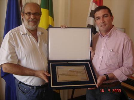 Prefeitura Municipal recebe prêmio de telecomunicação