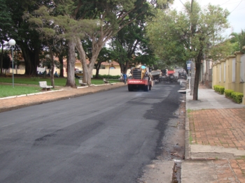 Prefeitura faz recape asfáltico na região do Largo São José