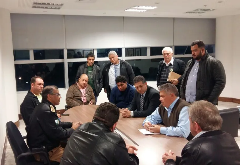 Poderes Legislativo e Executivo vão a Curitiba solicitar o aumento do efetivo de policial para Centenário do Sul