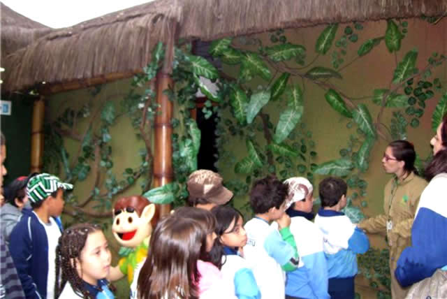 Alunos do Angelino de Oliveira visitam Zoo Safari de São Paulo