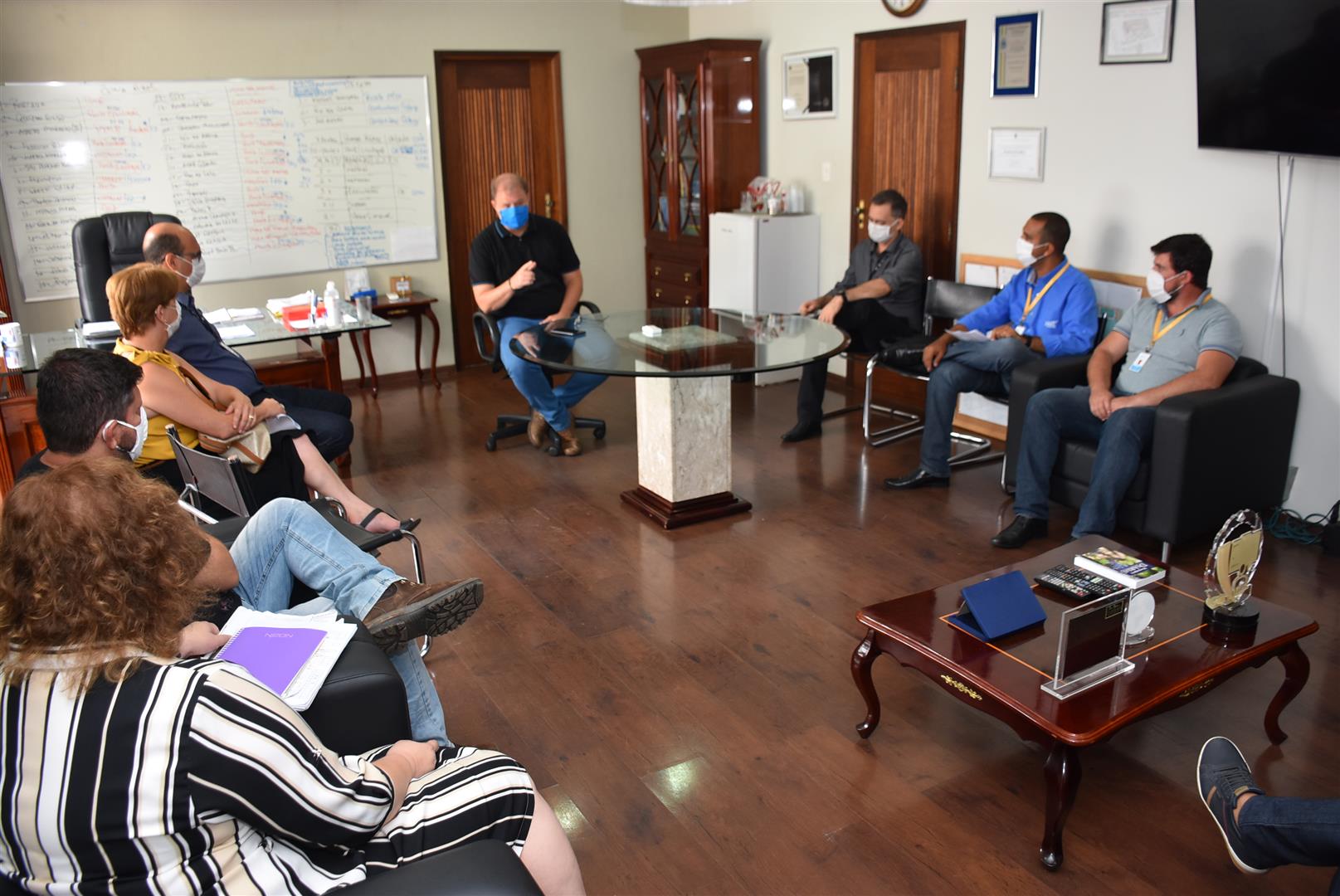 Prefeitura cobra ação mais efetiva da CPFL na manutenção da iluminação pública em Botucatu