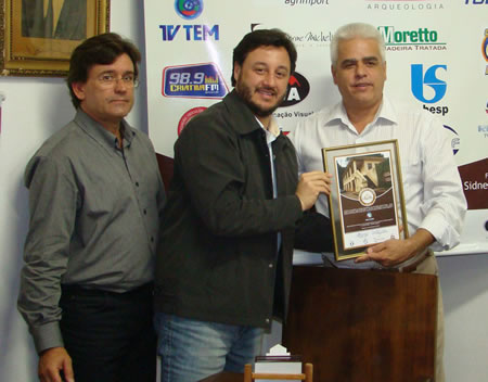 Pela primeira vez, Prefeitura recebe certificado de 