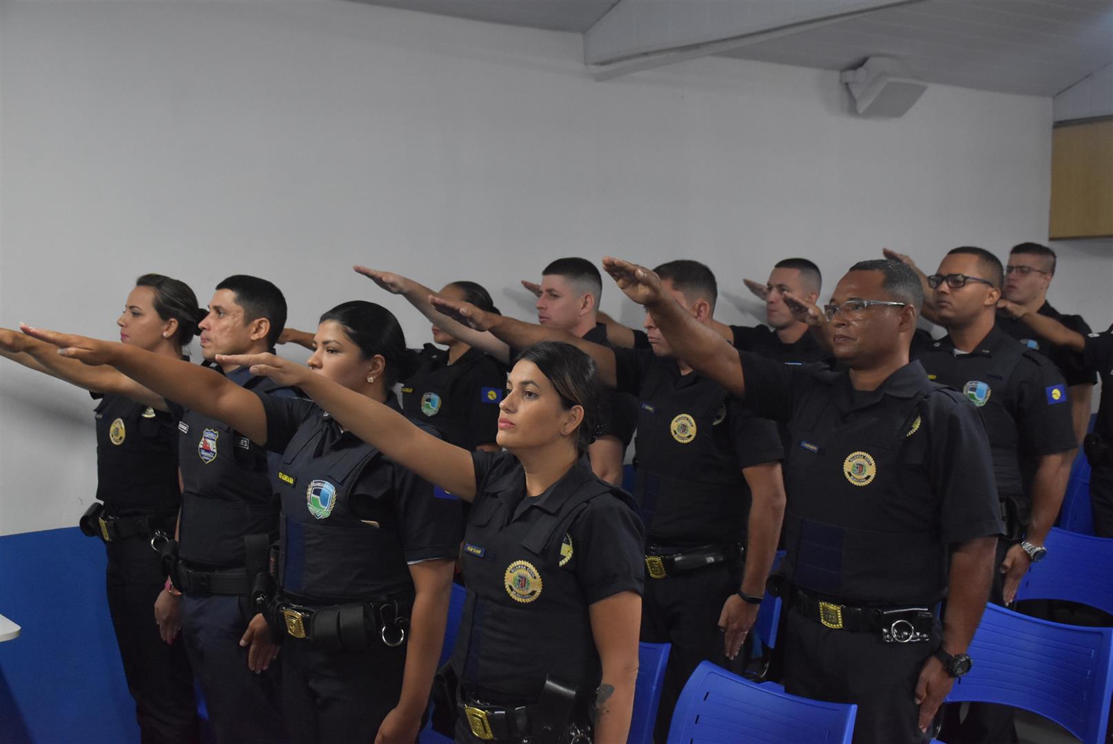 GCM forma 07 novos guardas para patrulhamento em Botucatu