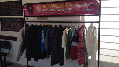 Cabide solidário itinerante será colocado em unidades de saúde