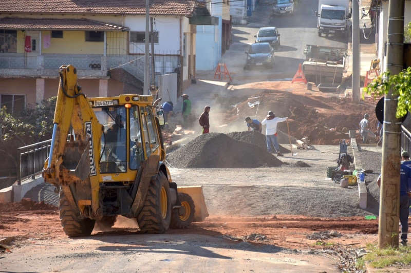 Ponte da Rua Rafael Sampaio chega às etapas finais de reconstrução